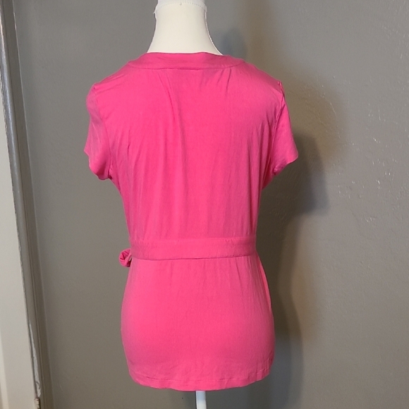 Lilly Pultizer Pink Wrap Top EUC Size Medium - Picture 3 of 9